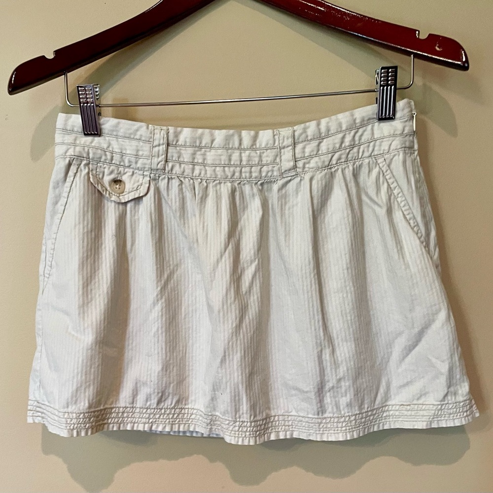 2000’S ERA AMERICAN EAGLE MINI SKIRT!